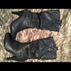 Bamboo heeled boots